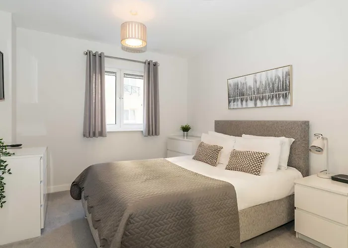 Cotels Centro - Central Location, Parking, Fibre Wifi, Smart Tv, Fully Equipped Kitchen