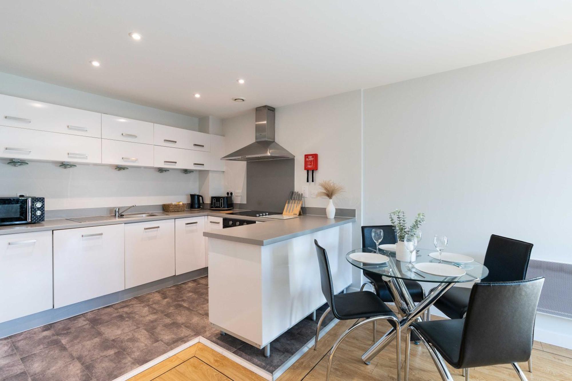 Apartment Cotels Centro - Location, Parking, Fibre Wifi, Smart Tv, Fully Equipped Kitchen *