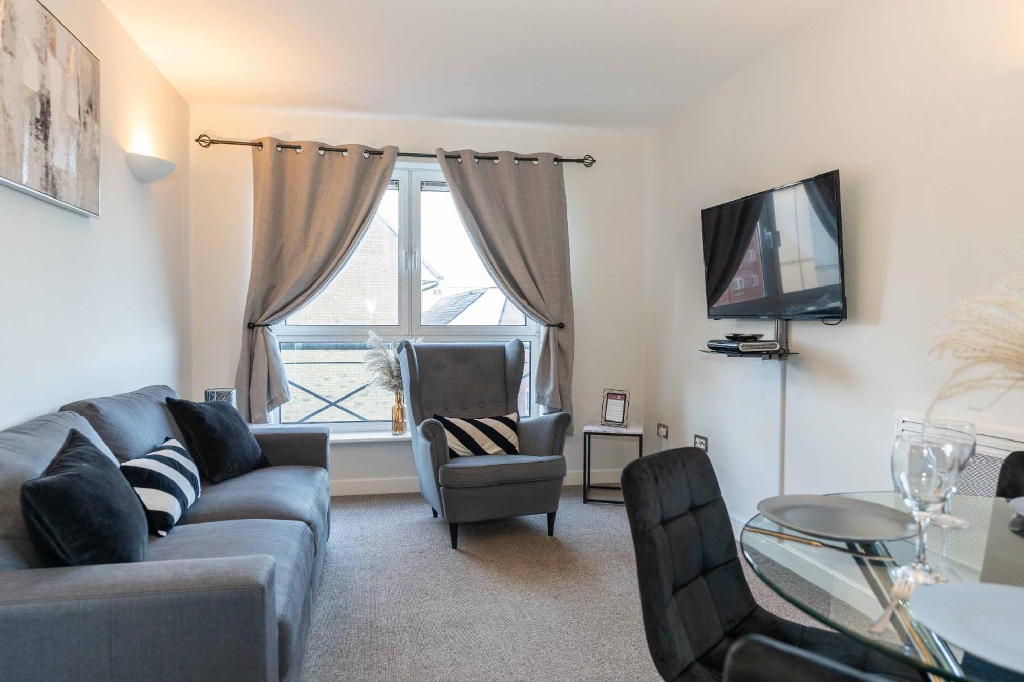 Cotels Centro - Location, Parking, Fibre Wifi, Smart Tv, Fully Equipped Kitchen Northampton
