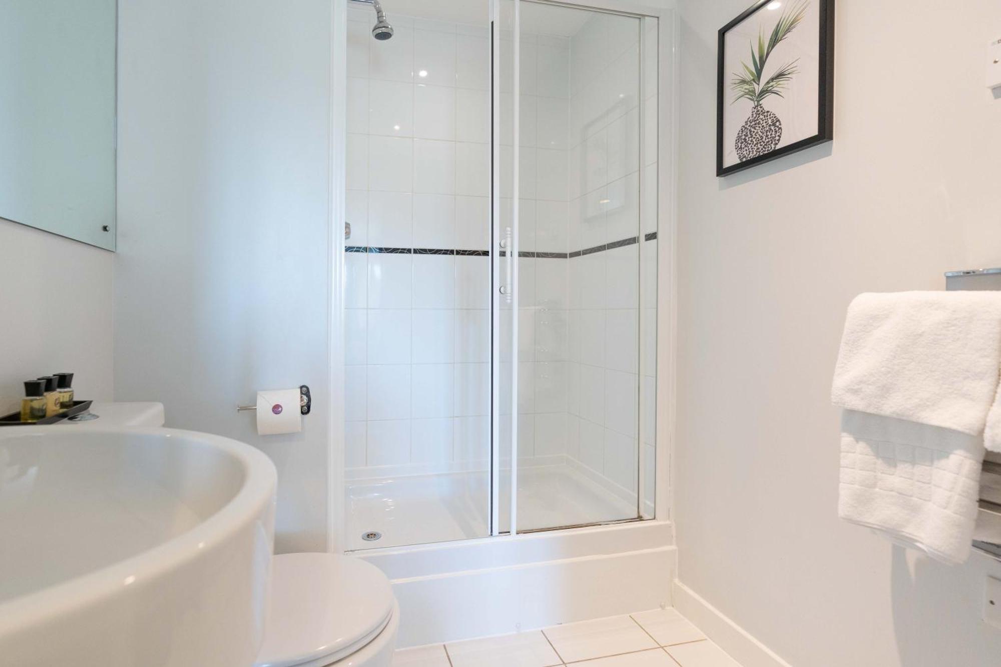 Apartment Cotels Centro - Location, Parking, Fibre Wifi, Smart Tv, Fully Equipped Kitchen *