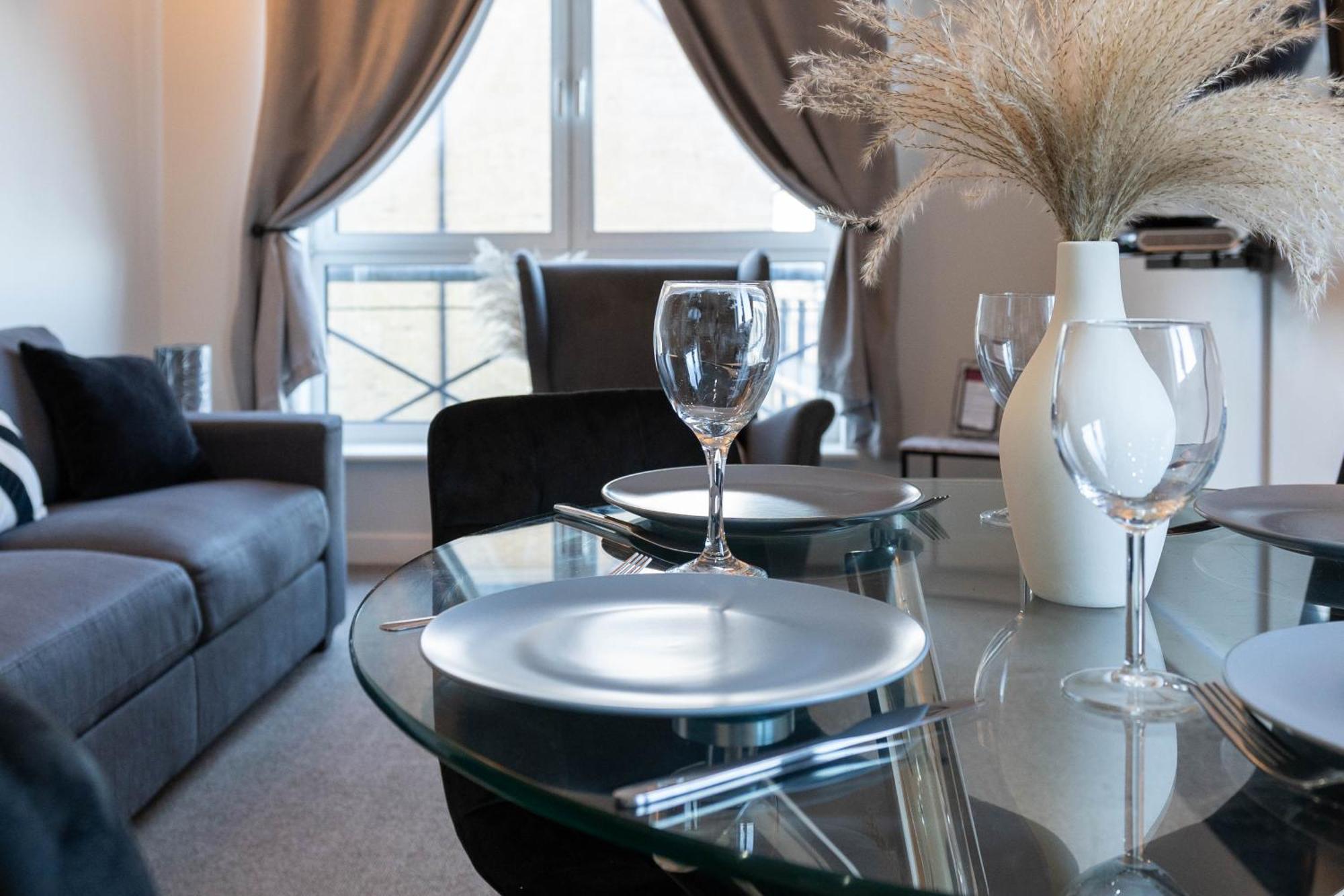 Cotels Centro - Location, Parking, Fibre Wifi, Smart Tv, Fully Equipped Kitchen Apartment Northampton