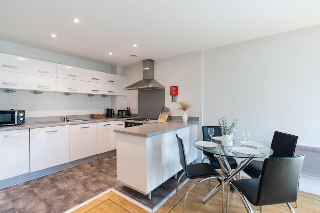 Cotels Centro - Location, Parking, Fibre Wifi, Smart Tv, Fully Equipped Kitchen