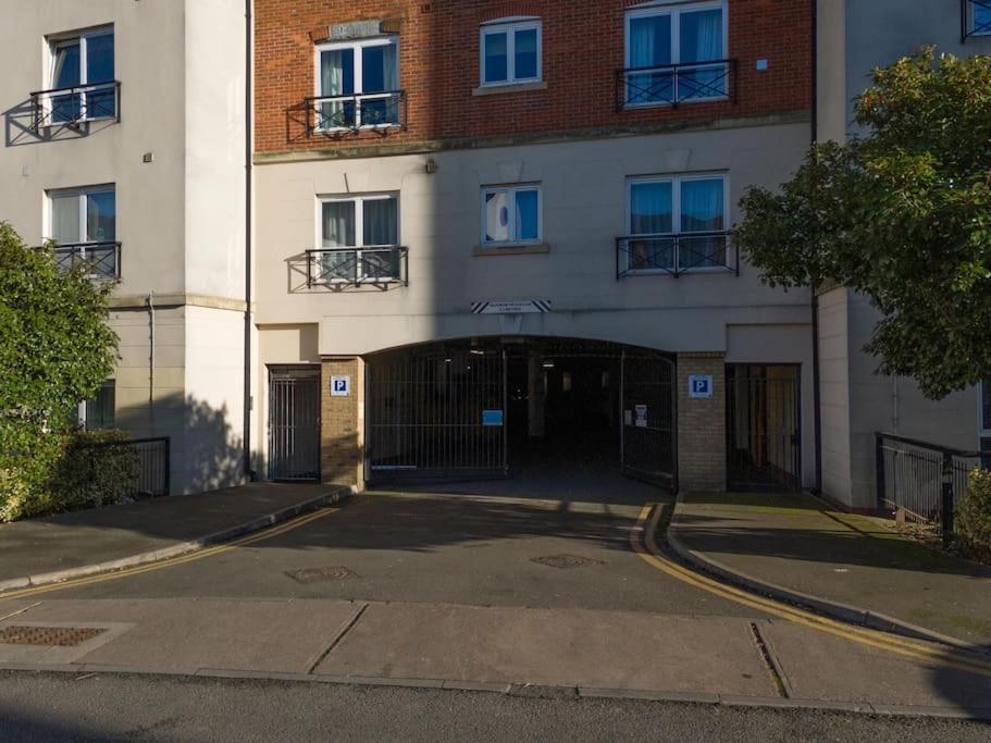 Cotels Centro - Location, Parking, Fibre Wifi, Smart Tv, Fully Equipped Kitchen *